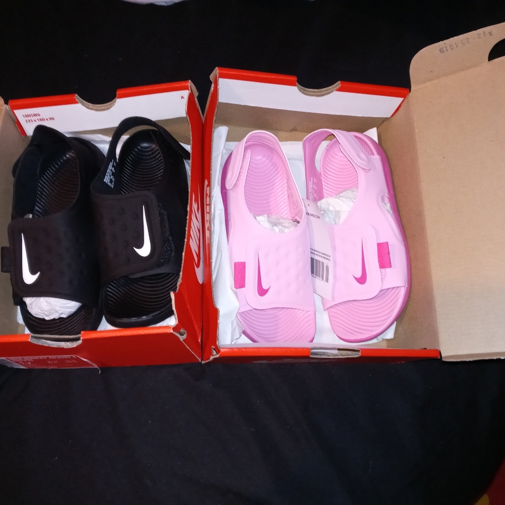 Kids Nike sandals